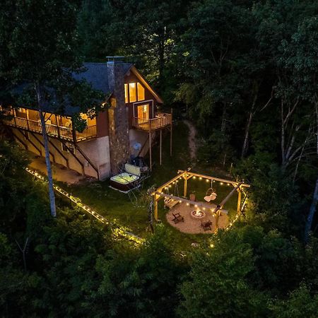 Maggie Valley Cabin With Beautiful Mountain Views, Hottub, Pet Friendly, Gameroom, Fireplace 외부 사진