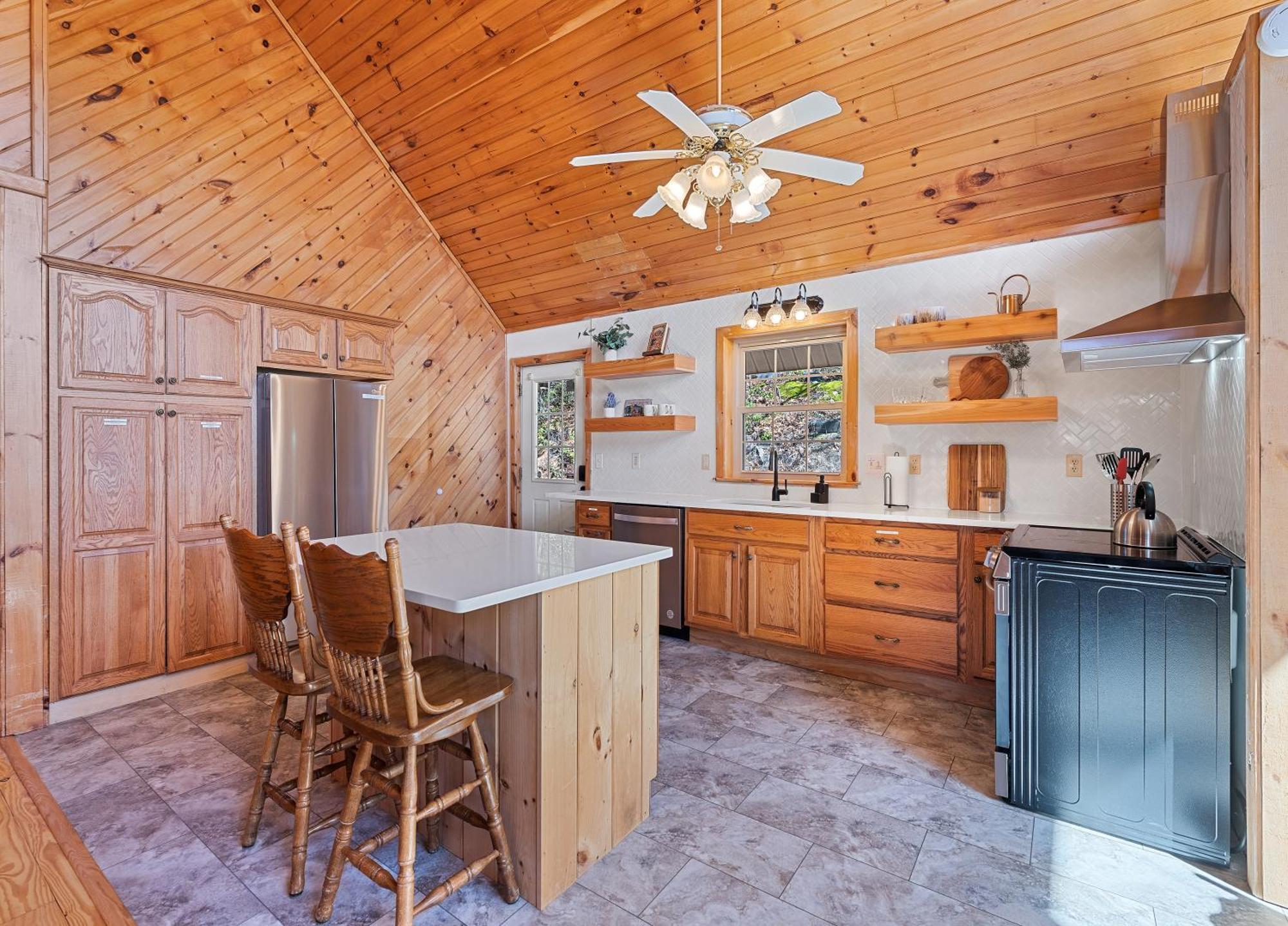 Maggie Valley Cabin With Beautiful Mountain Views, Hottub, Pet Friendly, Gameroom, Fireplace 외부 사진