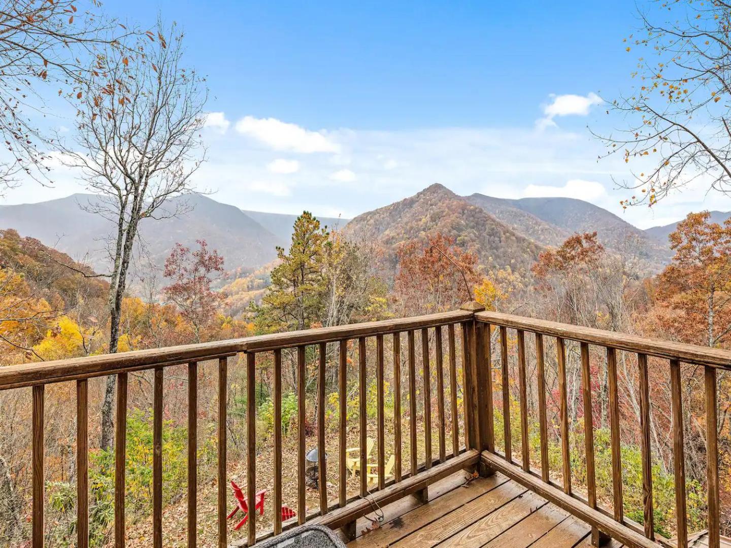 Maggie Valley Cabin With Beautiful Mountain Views, Hottub, Pet Friendly, Gameroom, Fireplace 외부 사진