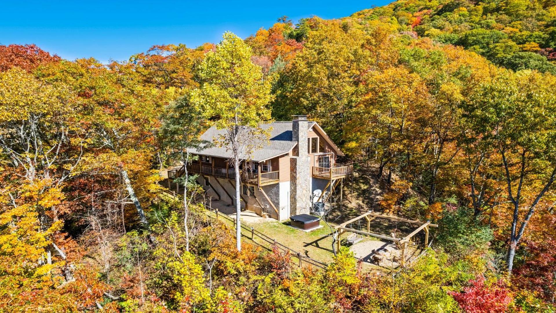 Maggie Valley Cabin With Beautiful Mountain Views, Hottub, Pet Friendly, Gameroom, Fireplace 외부 사진